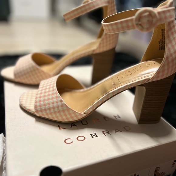 💕NEW IN BOX- LC Lauren Conrad Amberr Women's Block Heel Sandals SZ 9 Med💕 - Picture 10 of 10